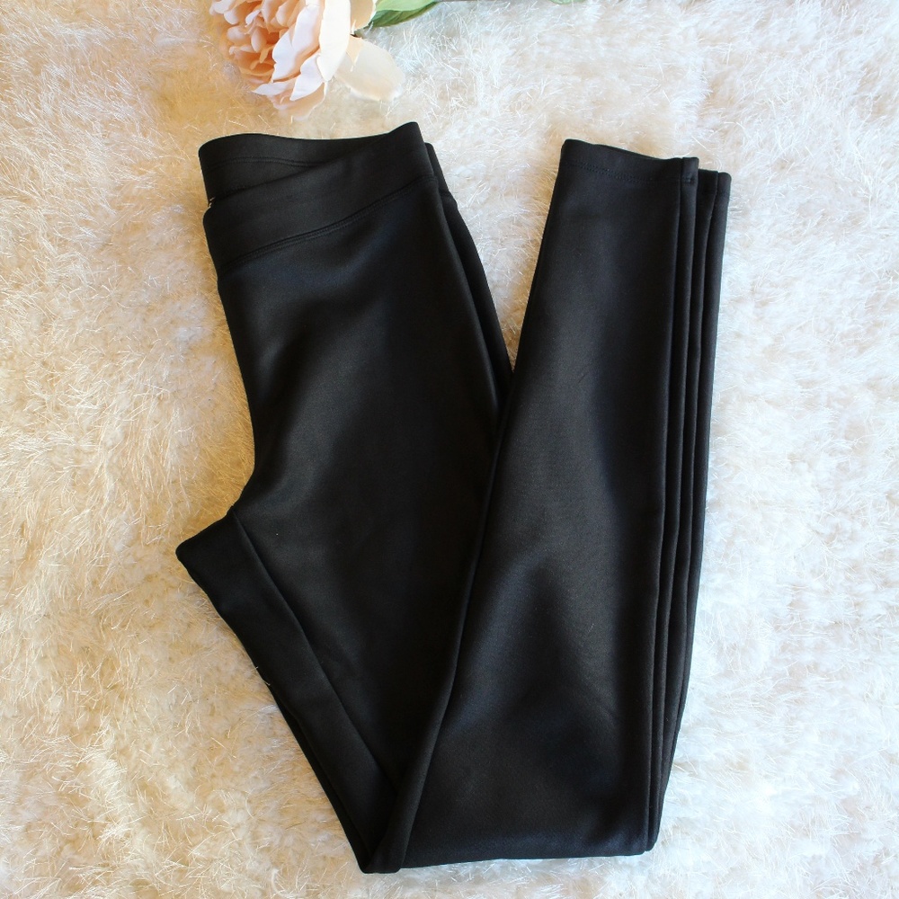 Express faux leather looking legging XS
